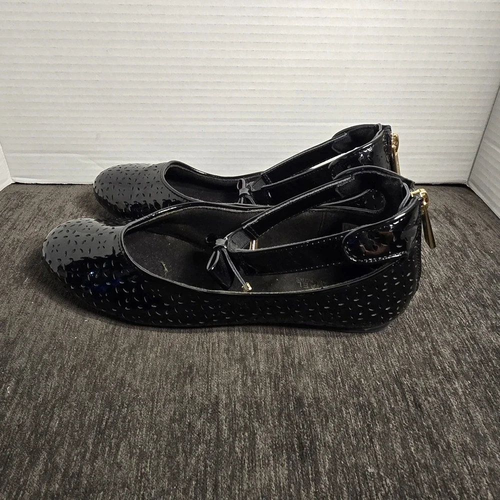 Michael Kors Kenya Garcia Black Patent Perforated Bow Flats Kids Size 5 MK100477